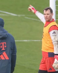 开云体育官网-图片报：诺伊尔缺席训练能否出战本轮联赛存疑；凯恩能复出